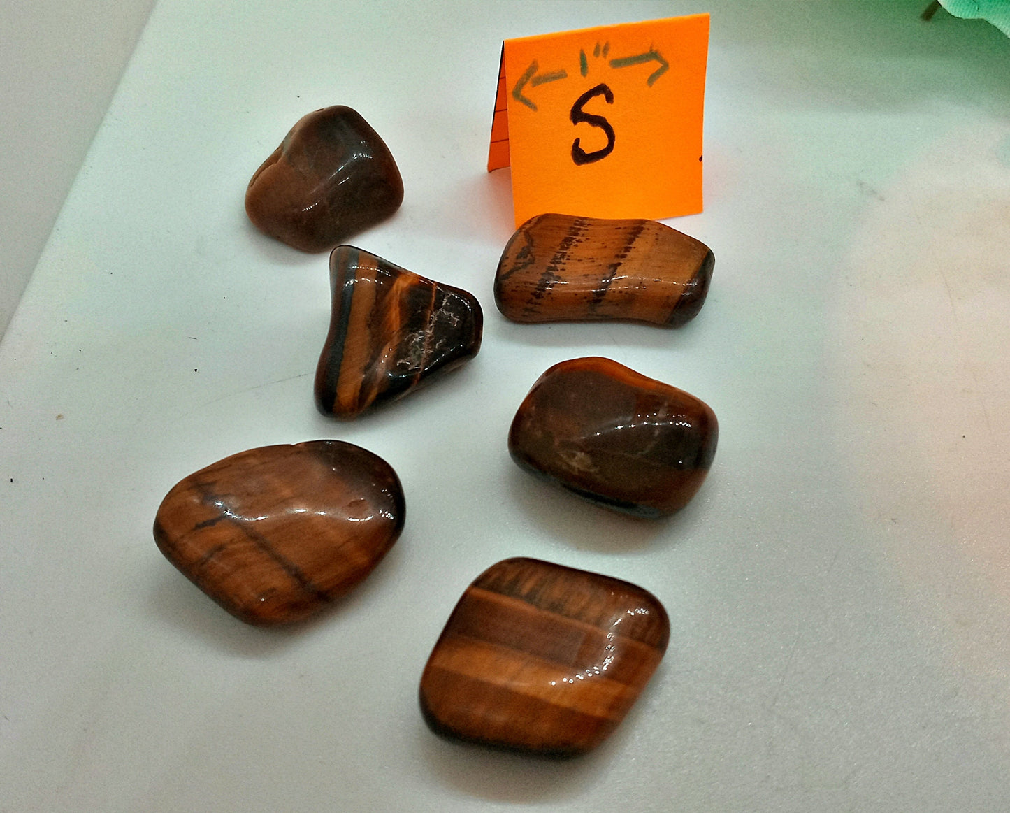 XQ Tigers Eye Crystals!  AAA-Grade, natural, tumbled Extra High Quality Golden Tiger Eye crystals!   Premium Extra Grade polished Tiger Eye!